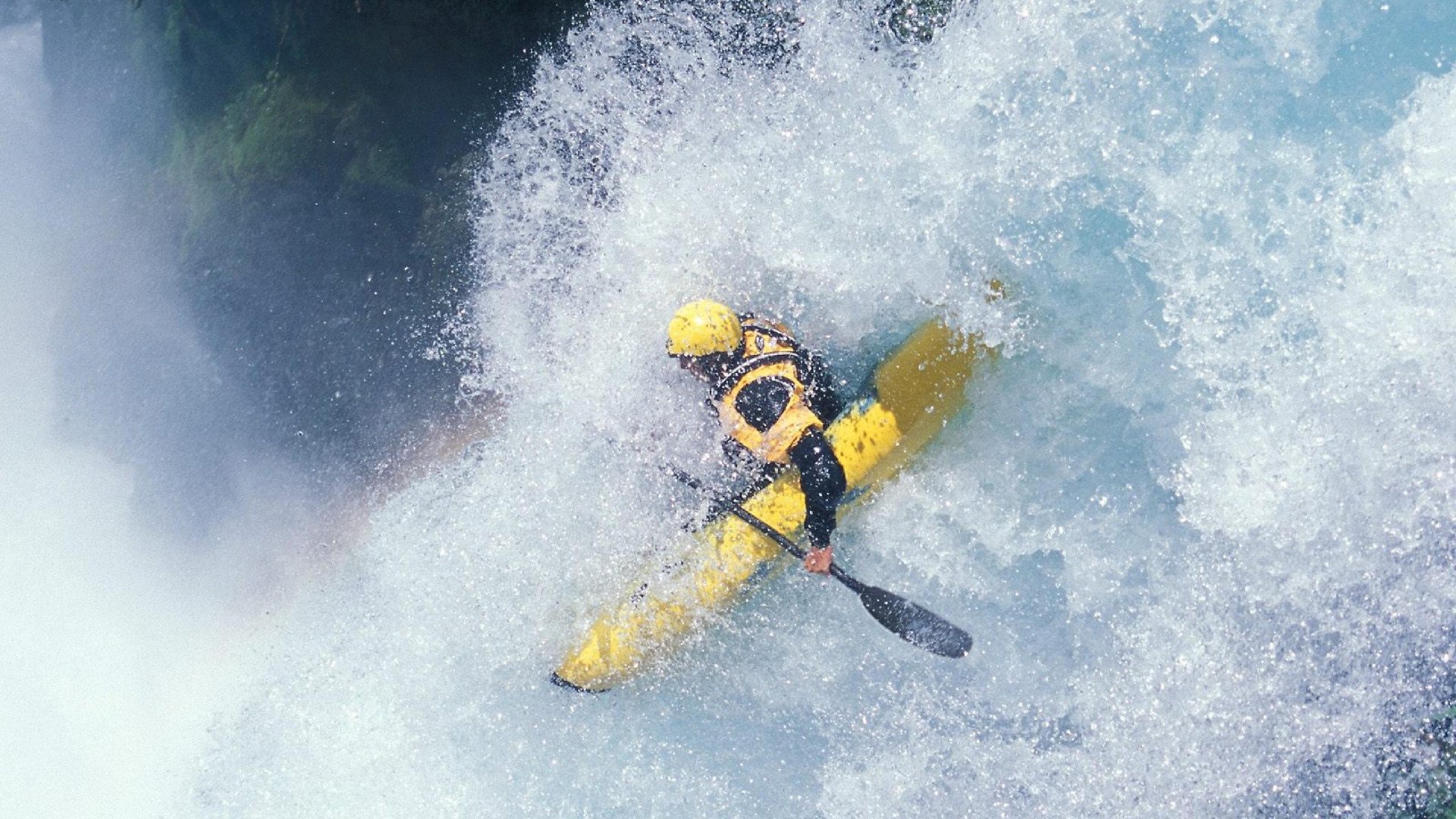 随机2020年 NBA总冠军赛：库里在关键第三节投中连续四个三分，带队反超局势！